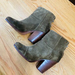Rag & Bone Newbury boots in Mineral suede color